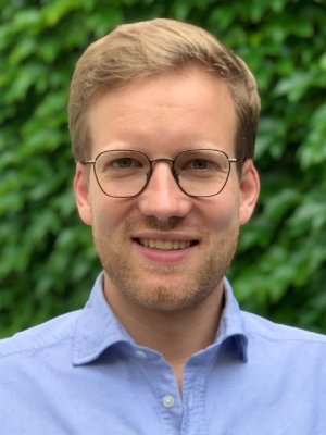 Portrait of Dr. Thomas Buchner